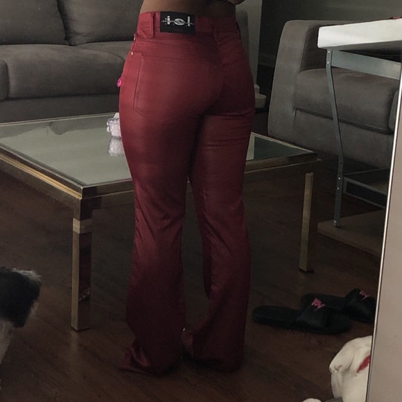 shiny pants - Picture 3 of 4